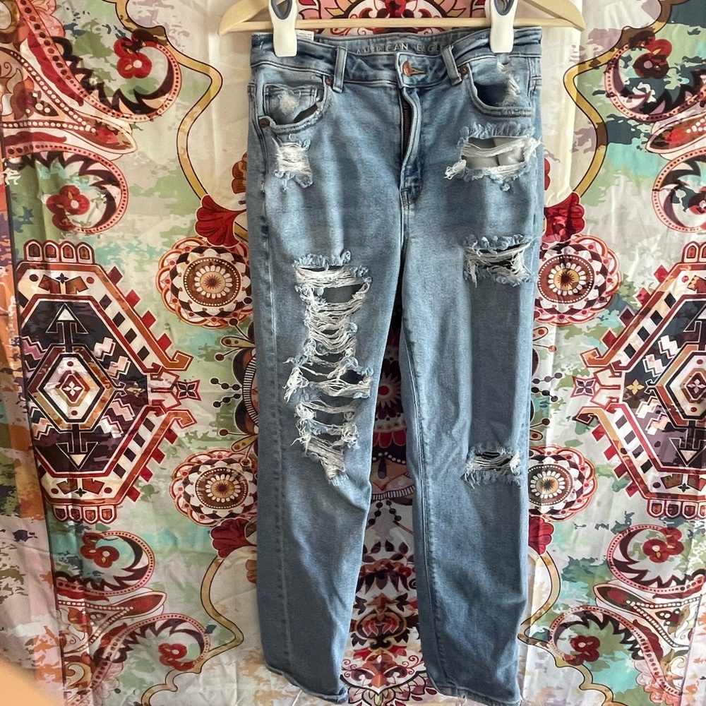 American eagle ripped mom jeans straight leg